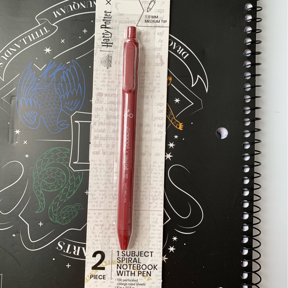 Harry Potter Notebook and Pen Set - Picture 2 of 3